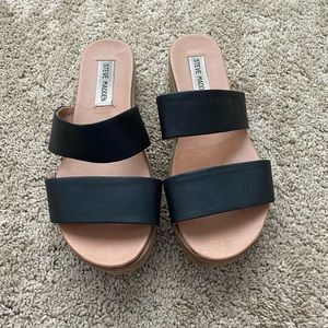 Steve Madden black platform sandals